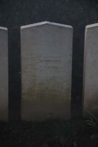 Aubigny Communal Cemetery Extension - Strahle, Robert